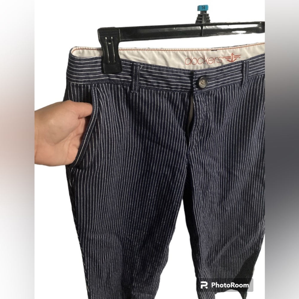 Dockers Women's Blue Metro Capri Pants striped Size 10